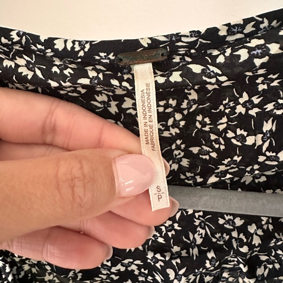 FREE PEOPLE size Small - Picture 2 of 7